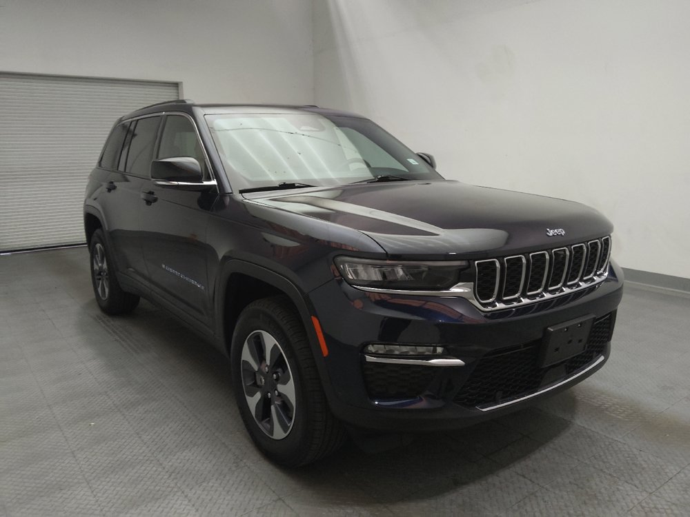Used 2023 Jeep Grand Cherokee 4WD 4xe w/ Luxury Tech Group II image 13