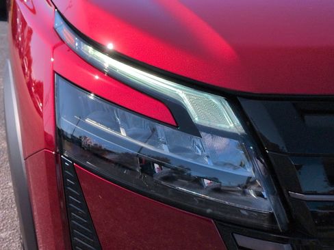 New 2026 Nissan Pathfinder SV image 10