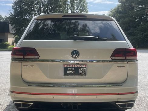 Used 2022 Volkswagen Atlas SEL R-Line image 7