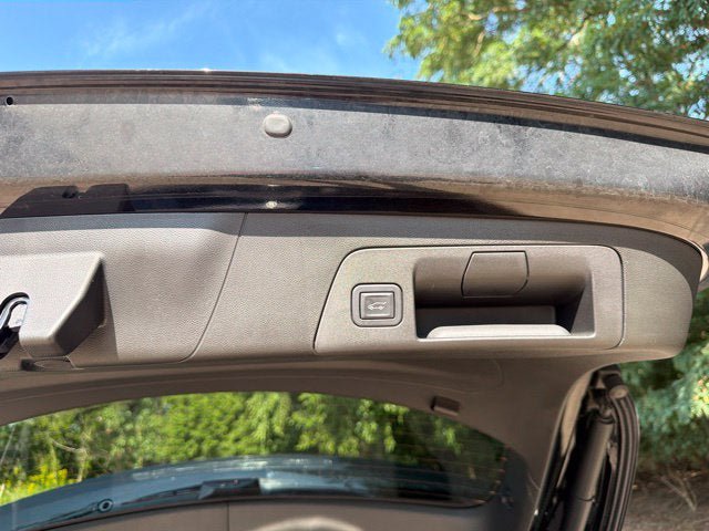 Used 2023 Buick Envision Avenir AWD/4WD image 24