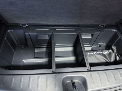 Certified 2023 Nissan Pathfinder Platinum AWD/4WD image 44