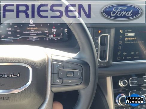 Used 2023 GMC Yukon Denali image 15