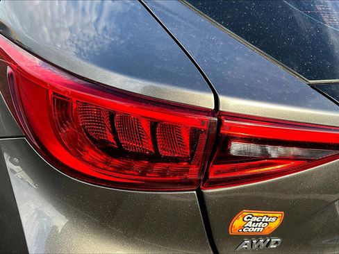 Used 2017 INFINITI QX30 Premium w/ Navigation Package image 29