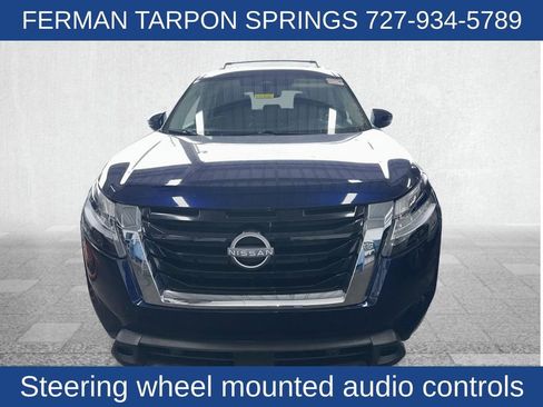 Used 2024 Nissan Pathfinder SL image 10