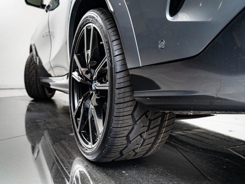 Used 2024 BMW X6 M60i w/ Dynamic Handling Package image 50