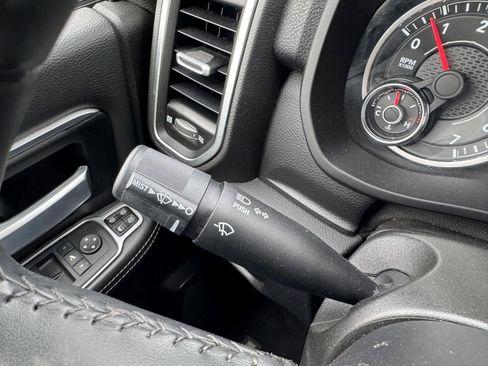 Used 2024 RAM 2500 Big Horn w/ Sport Appearance Package image 16