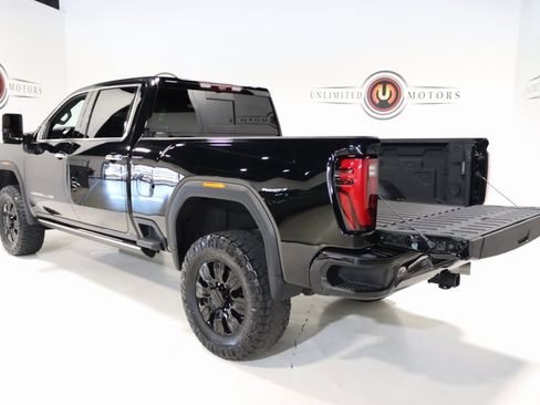 Used 2024 GMC Sierra 3500 Denali Ultimate image 44