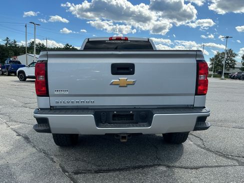 Used 2017 Chevrolet Silverado 1500 Custom w/ Custom Convenience Package AWD/4WD image 8
