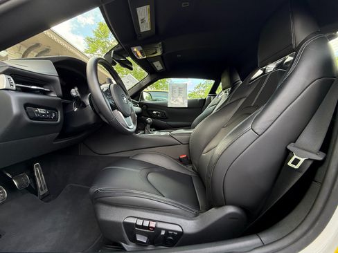 Used 2024 Toyota Supra RWD image 9
