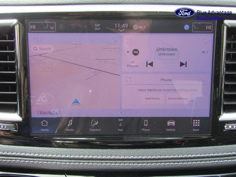Used 2025 Chrysler Pacifica Limited FWD image 18