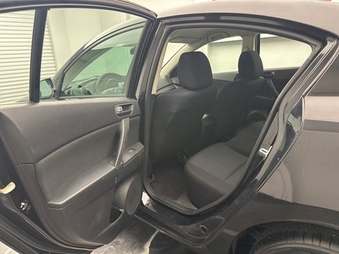 Used 2011 MAZDA MAZDA3 i Sport image 6