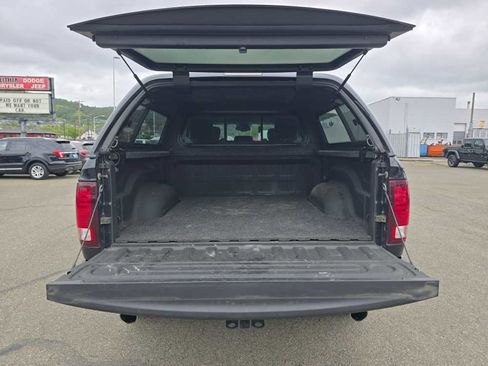 Used 2015 RAM 1500 Sport w/ Black Ram 1500 Sport Group AWD/4WD image 19