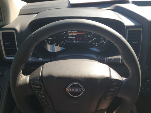 Used 2024 Nissan Frontier SV w/ SV Convenience Package image 20