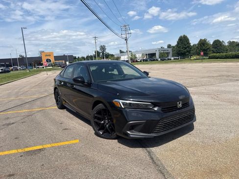 Used 2023 Honda Civic Sport image 19