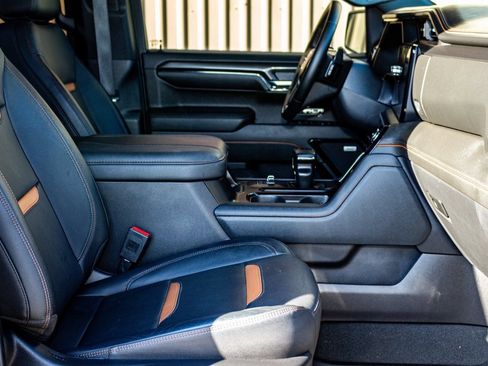 Used 2024 GMC Sierra 1500 AT4 w/ Technology Package image 24