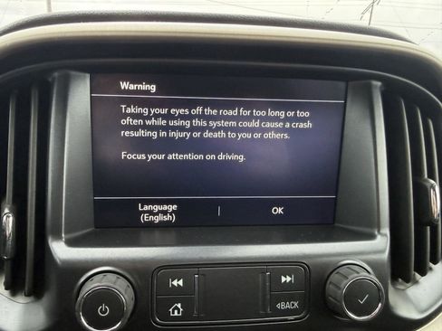 Used 2021 GMC Canyon Denali image 17