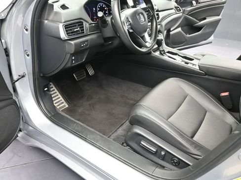 Used 2022 Honda Accord Sport image 12