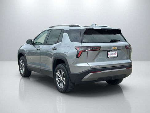 Used 2025 Chevrolet Equinox LT w/ Convenience Package II FWD image 7