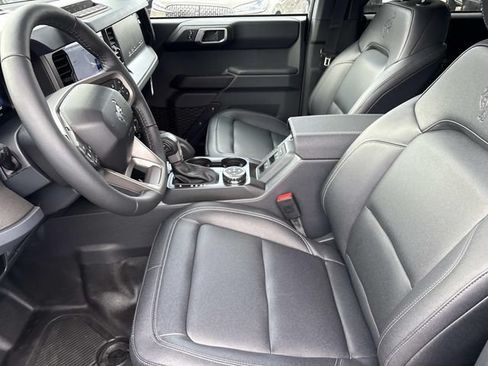 New 2026 Ford Bronco Badlands w/ Sasquatch Package AWD/4WD image 21