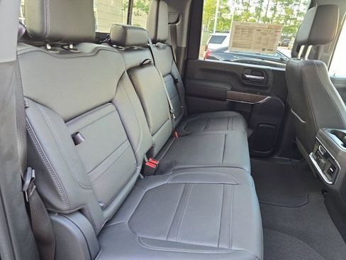 Used 2023 GMC Sierra 2500 Denali image 12