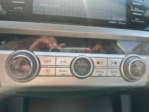 Used 2015 Subaru Outback 2.5i Limited AWD/4WD image 20
