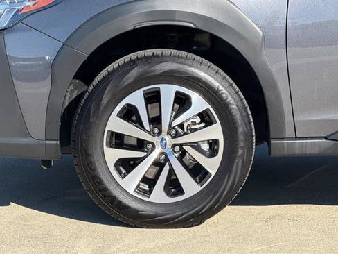 Used 2025 Subaru Outback image 28