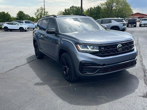 Used 2023 Volkswagen Atlas SEL R-Line AWD/4WD image 7