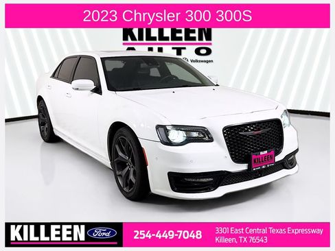 Used 2023 Chrysler 300 S w/ Comfort Group RWD image 1