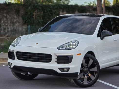 Used 2016 Porsche Cayenne AWD/4WD image 42