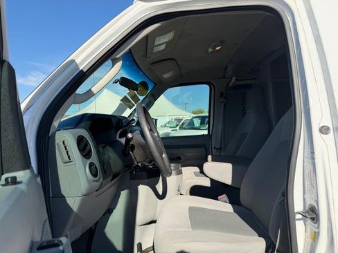Used 2014 Ford E-250 and Econoline 250 w/ Interior Upgrade Package image 17