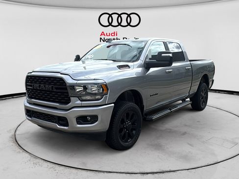 Used 2024 RAM 2500 Big Horn w/ Night Edition AWD/4WD image 3