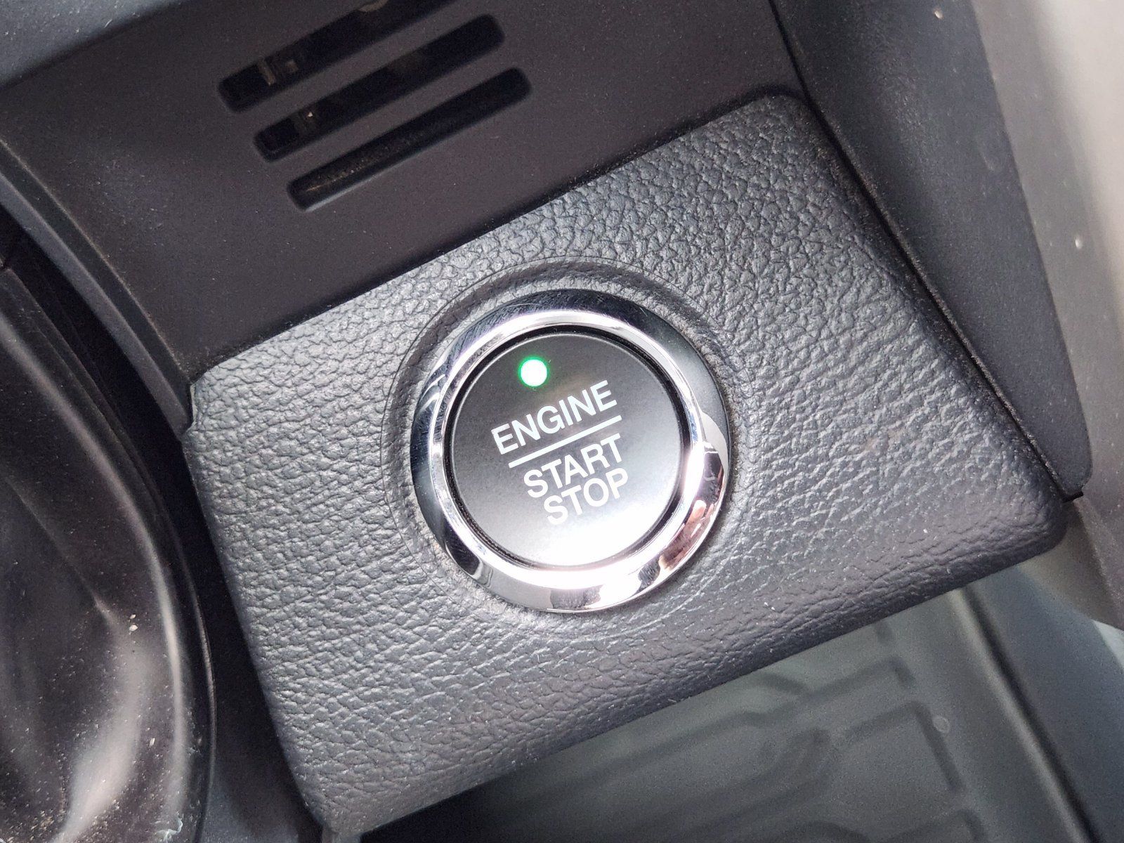 Used 2022 Ford F350 Lariat w/ Lariat Ultimate Package AWD/4WD image 24