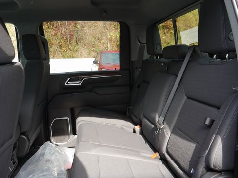 New 2026 Chevrolet Silverado 3500 LT w/ Trail Boss Package image 26