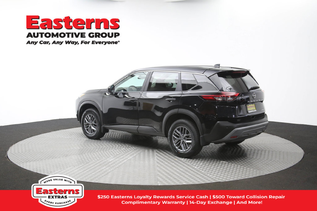 Used 2023 Nissan Rogue S AWD/4WD image 65