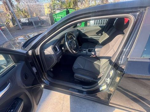 Used 2022 Dodge Charger SXT RWD image 4