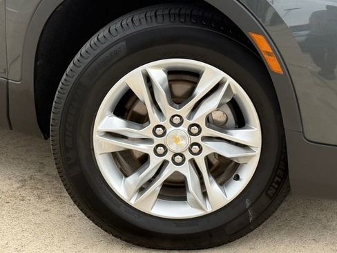 Used 2020 Chevrolet Blazer LT image 2