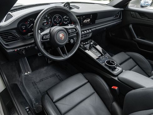 Used 2024 Porsche 911 Carrera GTS RWD image 2