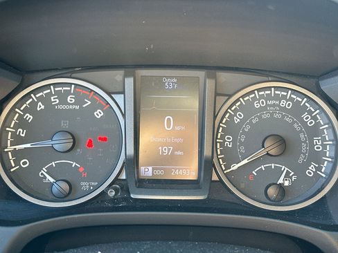 Used 2020 Toyota Tacoma TRD Sport w/ Technology Package AWD/4WD image 11