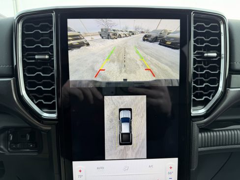 Used 2025 Ford Ranger Lariat w/ FX4 Off-Road Package image 23