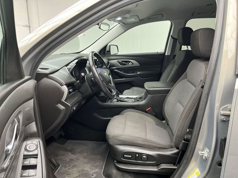 Certified 2018 Chevrolet Traverse LT AWD/4WD image 3