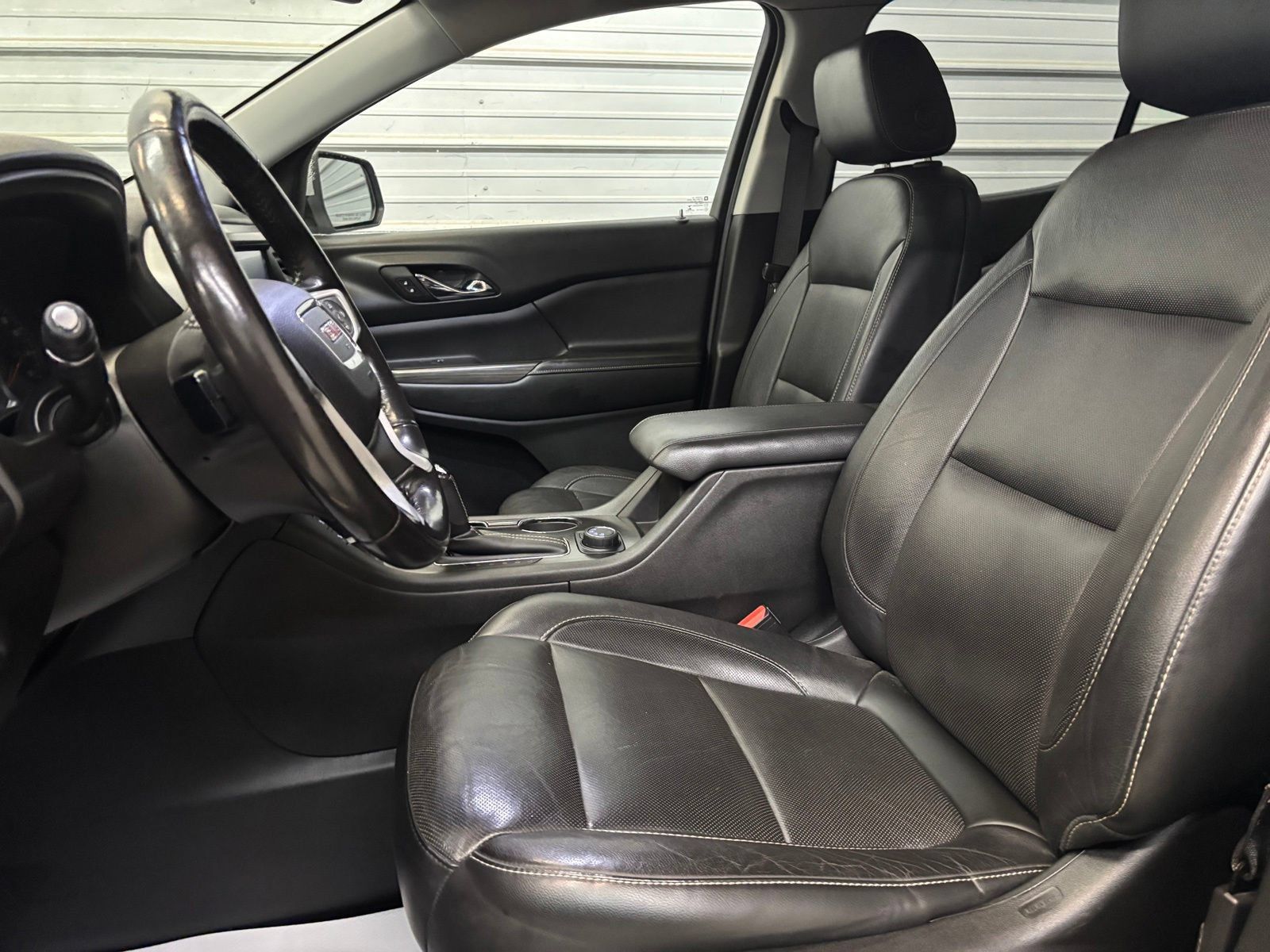 Used 2018 GMC Acadia SLT AWD/4WD image 12