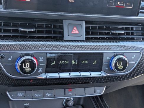 Used 2022 Audi S5 Premium Plus w/ Premium Plus image 28