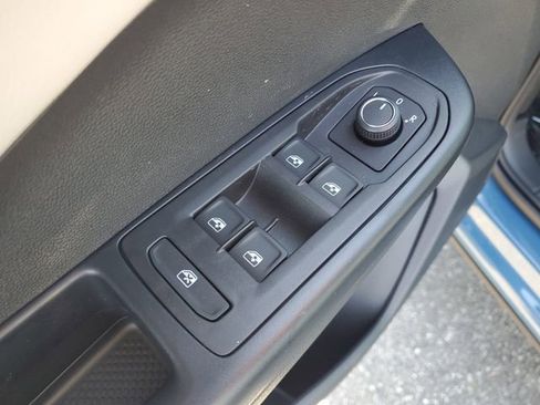 New 2026 Volkswagen Taos S FWD image 13
