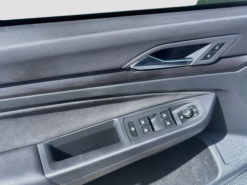 Certified 2023 Volkswagen GTI SE FWD image 17