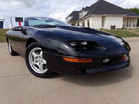 Used 1997 Chevrolet Camaro SS w/ SS Alteration Pkg image 9