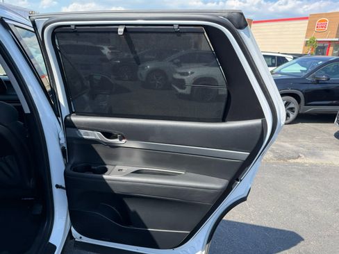 Used 2023 Hyundai Palisade SEL w/ Premium Package AWD/4WD image 11