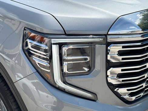 Used 2023 GMC Sierra 1500 Denali AWD/4WD image 35