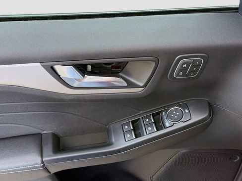 Used 2022 Ford Escape SEL w/ Technology Package AWD/4WD image 27