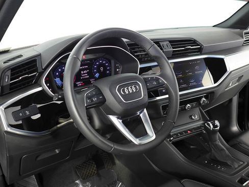 Used 2025 Audi Q3 2.0T Premium w/ Convenience Package image 31