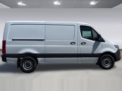 New 2026 Mercedes-Benz Sprinter 2500 image 7